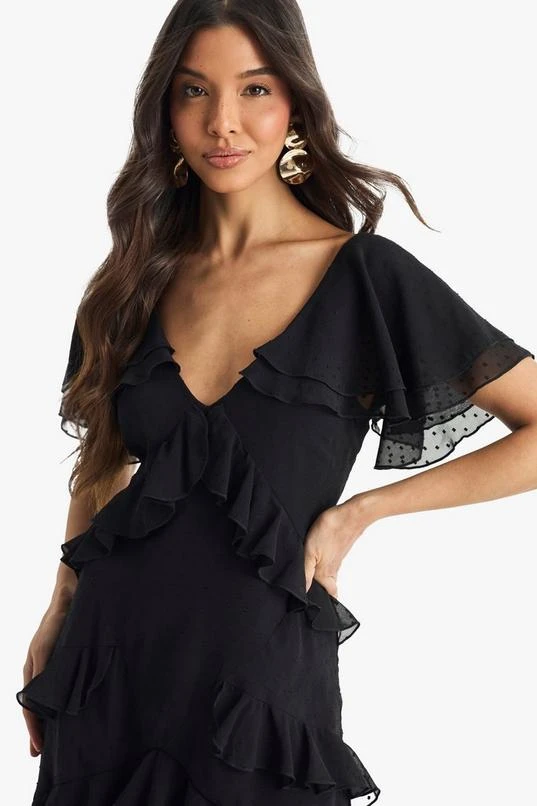 BOOHOO Dobby Frill Detail Maxi Dress 4 BOOHOO Dobby Frill Detail Maxi Dress - Image 4