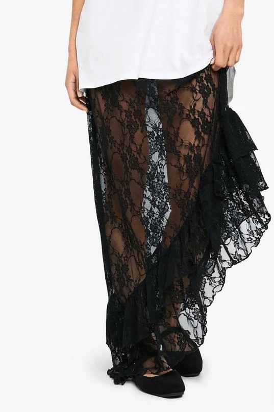 BOOHOO Lace Maxi Skirt With Tiered Hem 4 BOOHOO Lace Maxi Skirt With Tiered Hem - Image 4