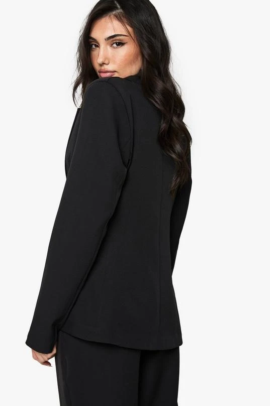 BOOHOO Plunge Tailored Fitted Blazer 2 BOOHOO Plunge Tailored Fitted Blazer - Image 2