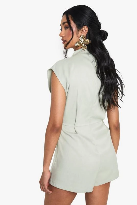 BOOHOO Tailored High Neck Cap Sleeve Playsuit 2 BOOHOO Tailored High Neck Cap Sleeve Playsuit - Image 2