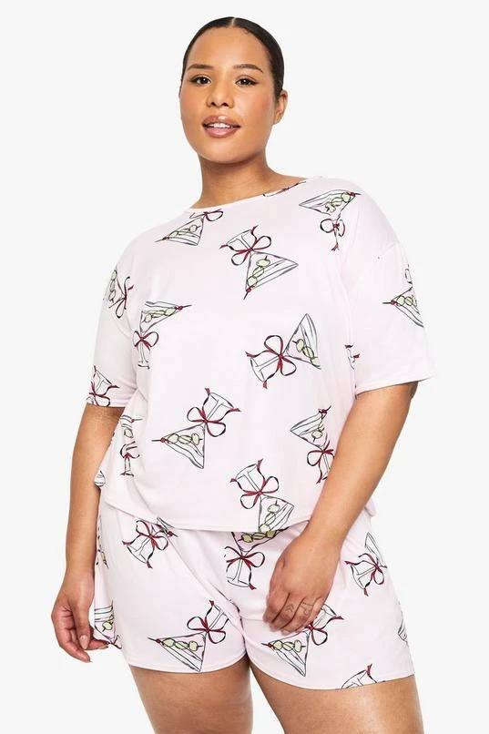 BOOHOO PLUS COCKTAIL AND SHORT SET 1 BOOHOO PLUS COCKTAIL AND SHORT SET
