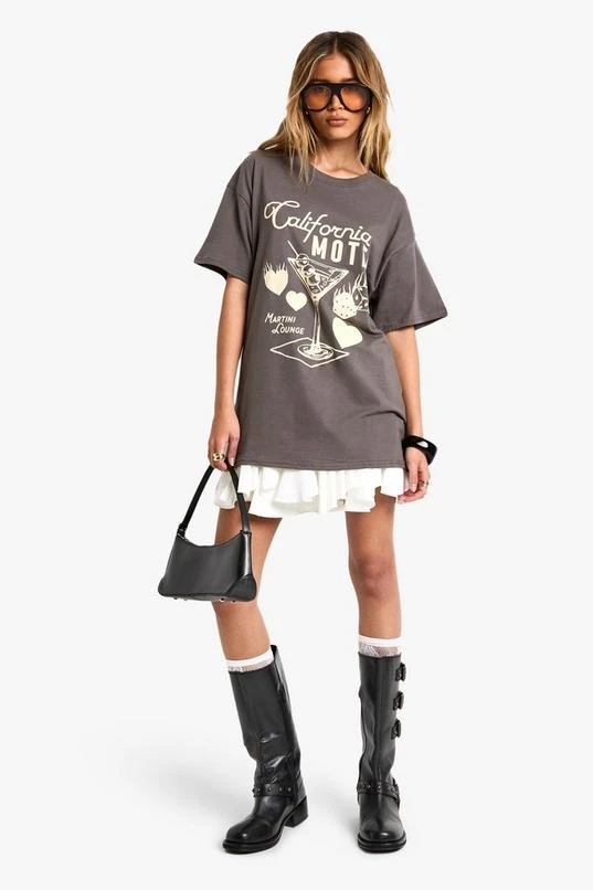 BOOHOO Cali Motel Oversized T-shirt 3 BOOHOO Cali Motel Oversized T-shirt - Image 3