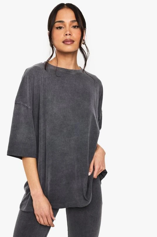 BOOHOO ACID WASH OVERSIZED TSHRIT 1 BOOHOO ACID WASH OVERSIZED TSHRIT
