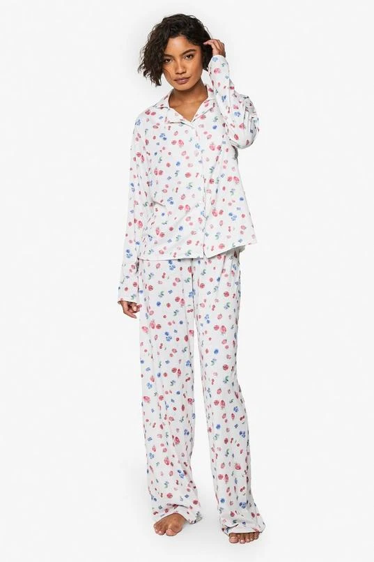BOOHOO Tall Fruit Print Shirt & Trouser Pyjama Set 1 BOOHOO Tall Fruit Print Shirt & Trouser Pyjama Set