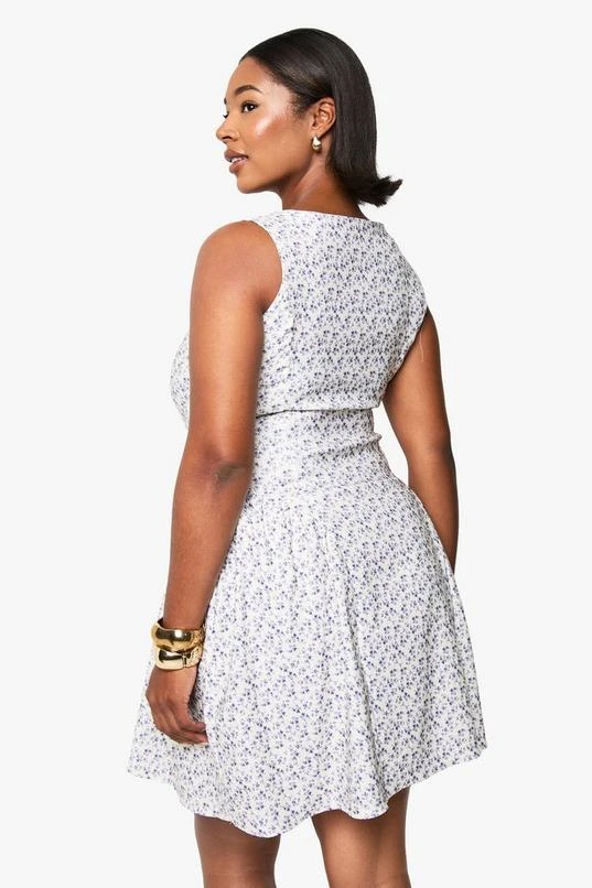 BOOHOO PLUS DITSY BENGALINE SKATER DRESS 2 BOOHOO PLUS DITSY BENGALINE SKATER DRESS - Image 2