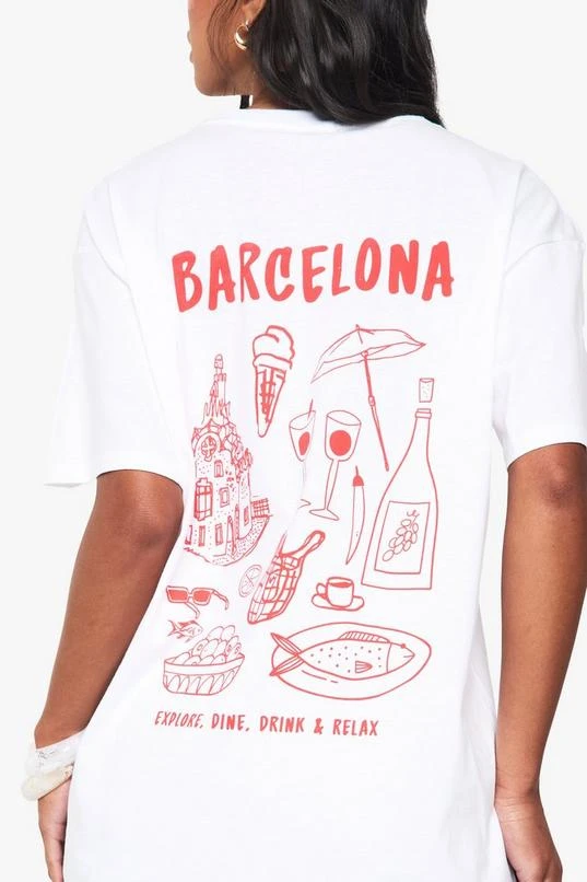 BOOHOO Barcelona Collage Oversized T-shirt 4 BOOHOO Barcelona Collage Oversized T-shirt - Image 4