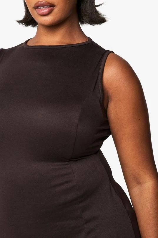 BOOHOO PLUS SUPERSOFT HANKY HEM SHIFT DRESS 4 BOOHOO PLUS SUPERSOFT HANKY HEM SHIFT DRESS - Image 4