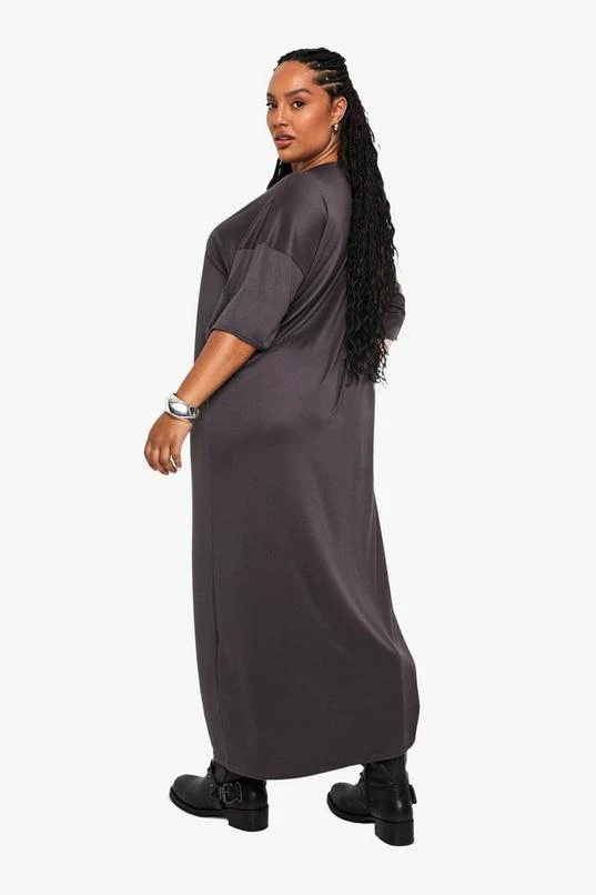 BOOHOO PLUS OVERSIZED MIDAXI T SHIRT DRESS 2 BOOHOO PLUS OVERSIZED MIDAXI T SHIRT DRESS - Image 2