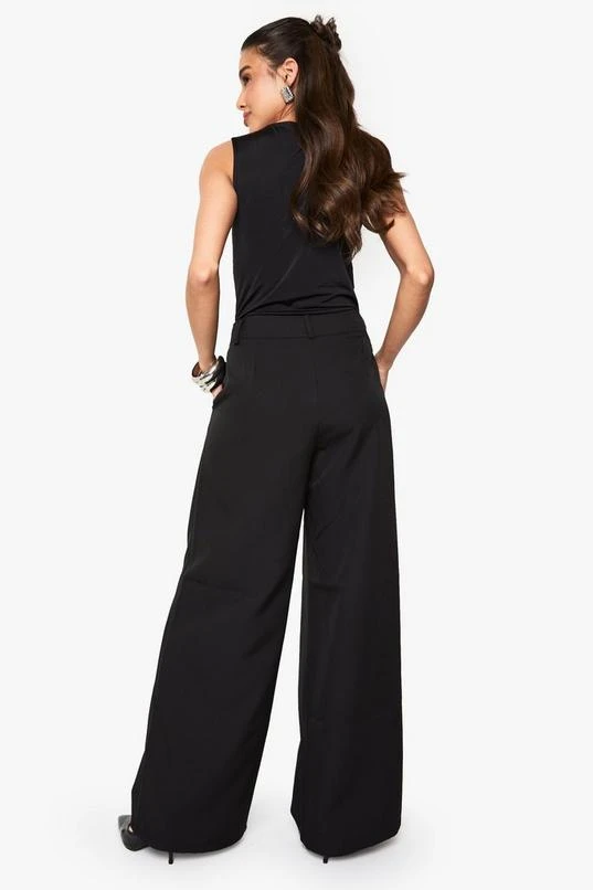BOOHOO High Waisted Pleated Wide Leg Trouser 2 BOOHOO High Waisted Pleated Wide Leg Trouser - Image 2
