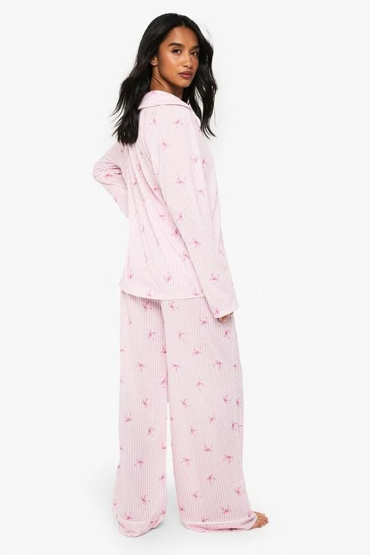BOOHOO Petite Bow Contrast Piping Shirt & Trouser Pyjama Set 2 BOOHOO Petite Bow Contrast Piping Shirt & Trouser Pyjama Set - Image 2
