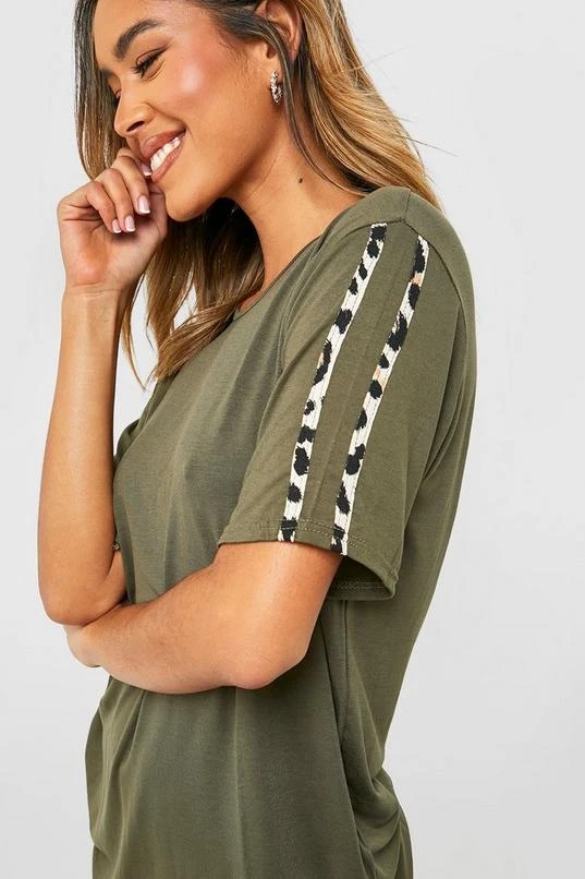 BOOHOO Leopard Side Stripe Loungewear Set 4 BOOHOO Leopard Side Stripe Loungewear Set - Image 4