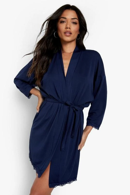 BOOHOO Maid Of Honor Rhinestone Lace Detail Robe 3 BOOHOO Maid Of Honor Rhinestone Lace Detail Robe - Image 3