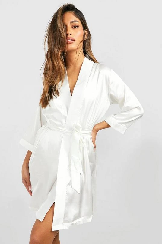 BOOHOO Bride Satin Robe 2 BOOHOO Bride Satin Robe - Image 2