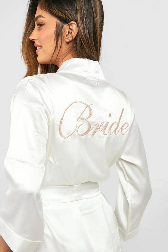 BOOHOO Bride Satin Robe 4 BOOHOO Bride Satin Robe - Image 4
