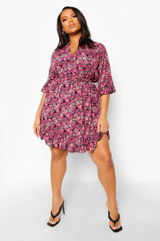 BOOHOO Plus Ditsy Floral Wrap Belted Dress 3 BOOHOO Plus Ditsy Floral Wrap Belted Dress - Image 3
