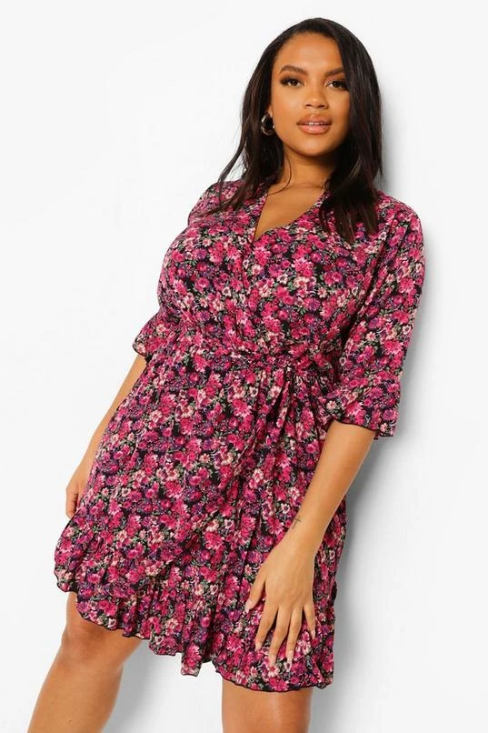 BOOHOO Plus Ditsy Floral Wrap Belted Dress 4 BOOHOO Plus Ditsy Floral Wrap Belted Dress - Image 4