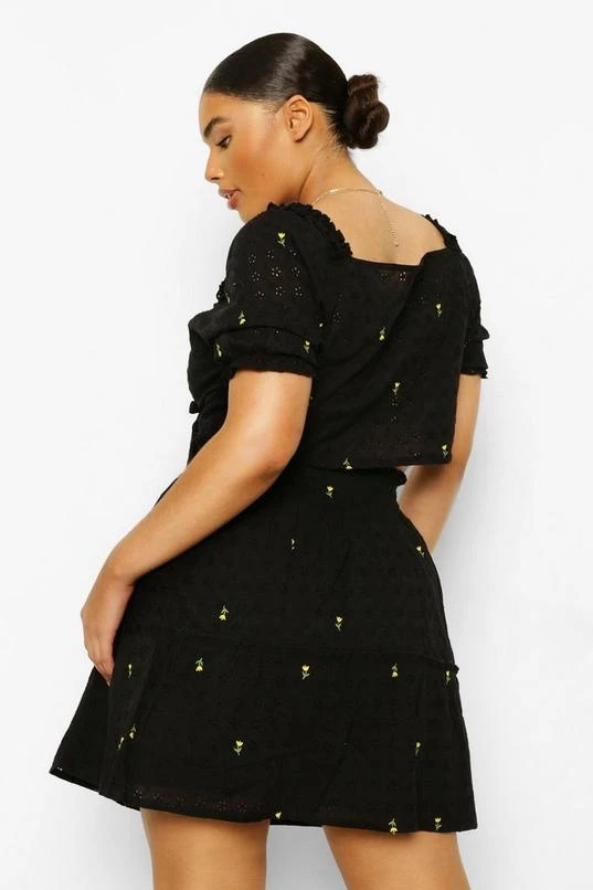 BOOHOO Plus Eyelet Tie Front Two-Piece 2 BOOHOO Plus Eyelet Tie Front Two-Piece - Image 2