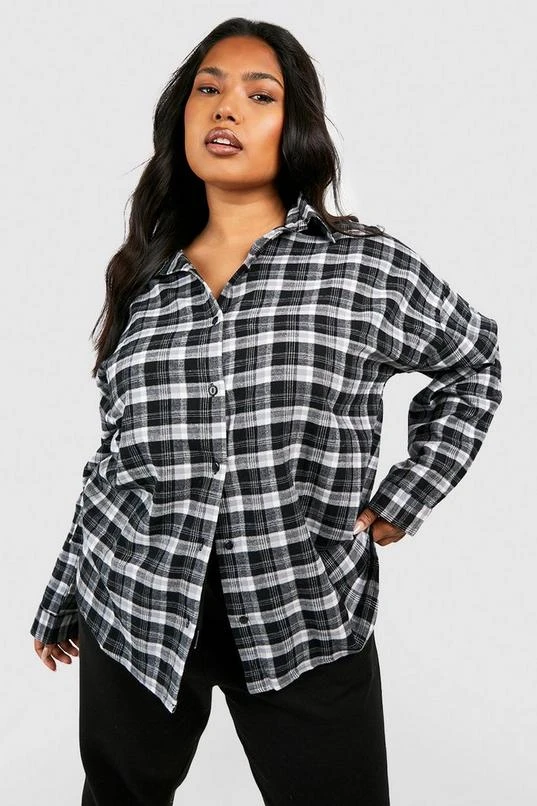 BOOHOO Plus Oversized Boyfriend Flannel Shirt 1 BOOHOO Plus Oversized Boyfriend Flannel Shirt
