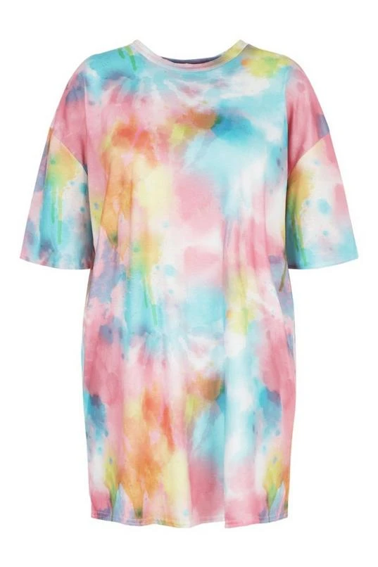 BOOHOO Plus Tie Dye Oversized Beach T-Shirt Dress 3 BOOHOO Plus Tie Dye Oversized Beach T-Shirt Dress - Image 3