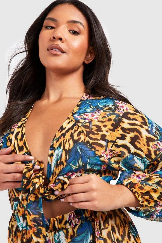 BOOHOO Plus Tropical Animal Beach Romper 4 BOOHOO Plus Tropical Animal Beach Romper - Image 4