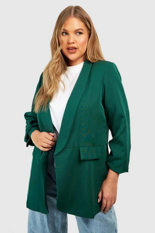 BOOHOO Plus Ruched Sleeve Lapel Detail Blazer 1 BOOHOO Plus Ruched Sleeve Lapel Detail Blazer