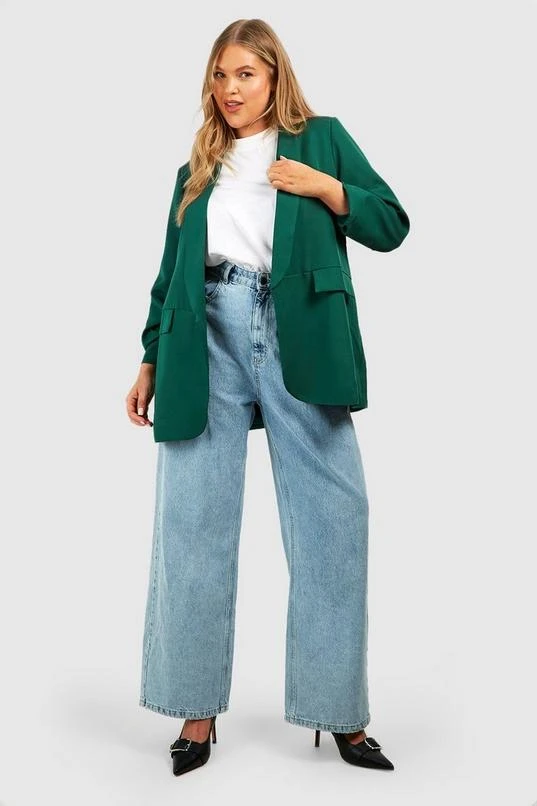 BOOHOO Plus Ruched Sleeve Lapel Detail Blazer 3 BOOHOO Plus Ruched Sleeve Lapel Detail Blazer - Image 3