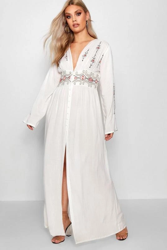 BOOHOO Plus Embroidered Plunge Maxi Dress 1 BOOHOO Plus Embroidered Plunge Maxi Dress